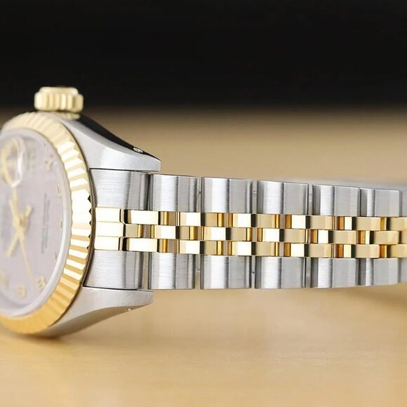 Sale! Ladies Rolex 18kt Datejust New Condition Watch With Box - Picture 4 of 8